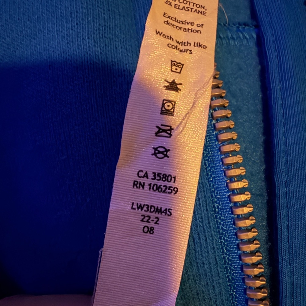 lululemon athletica Blue Half-Zip Cropped Sweatshirt - Picture 6 of 6
